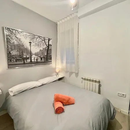 Bonito Apartamento Junto A La Plaza Mayor Madrid Exterior photo
